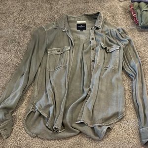 American Eagle Boyfriend Button Up